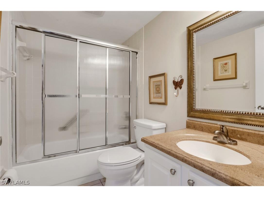 4310 Chantelle Drive #E102 Naples FL 34112 226009743 image20