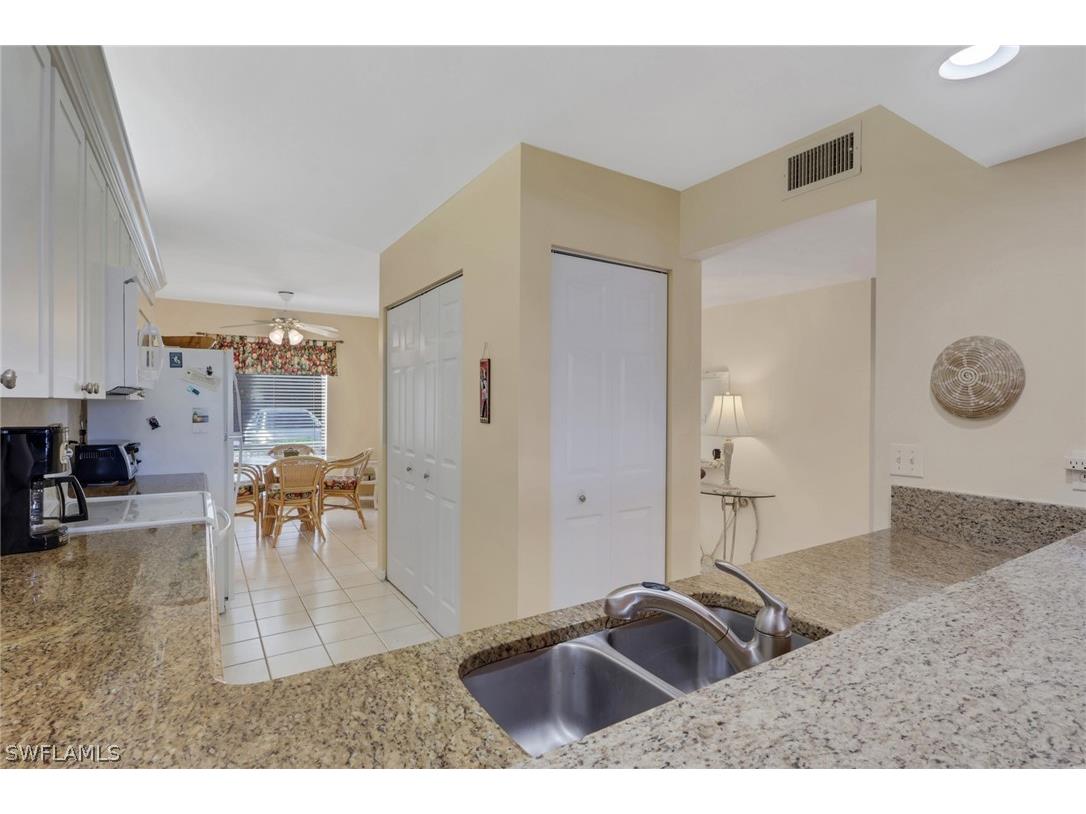 4310 Chantelle Drive #E102 Naples FL 34112 226009743 image8