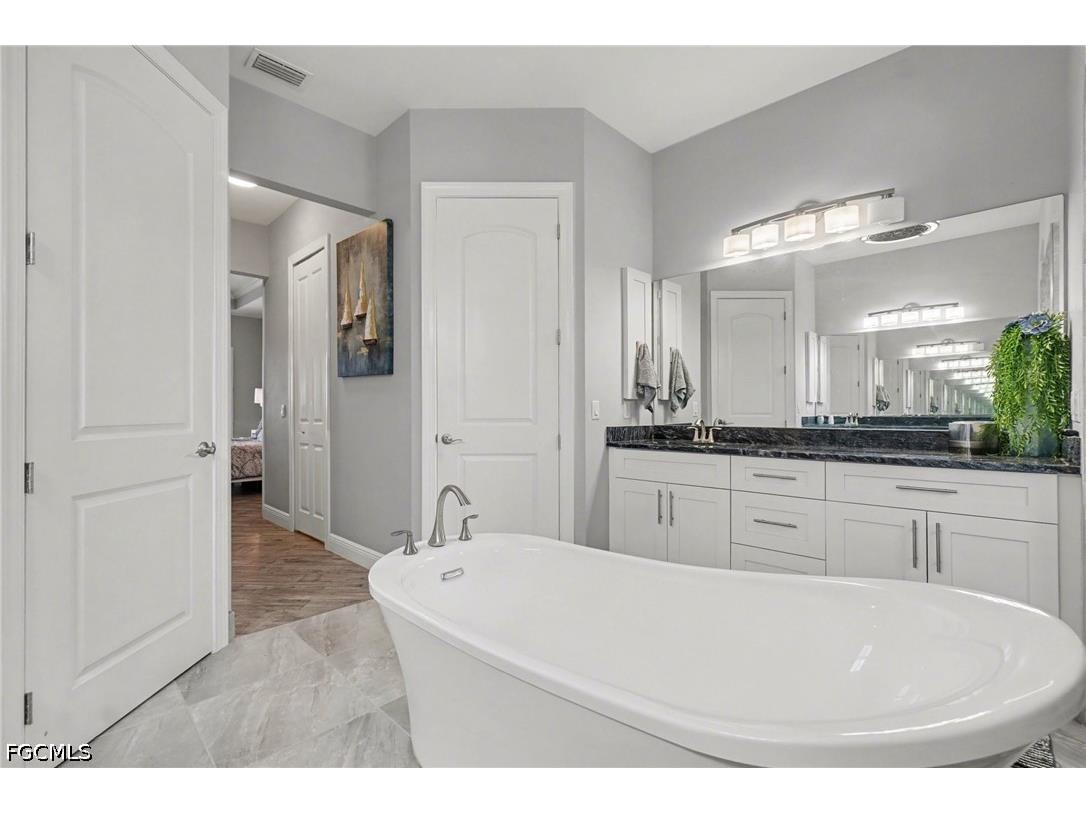 4310 Gulfstream Parkway Cape Coral FL 33993 2026013950 image25