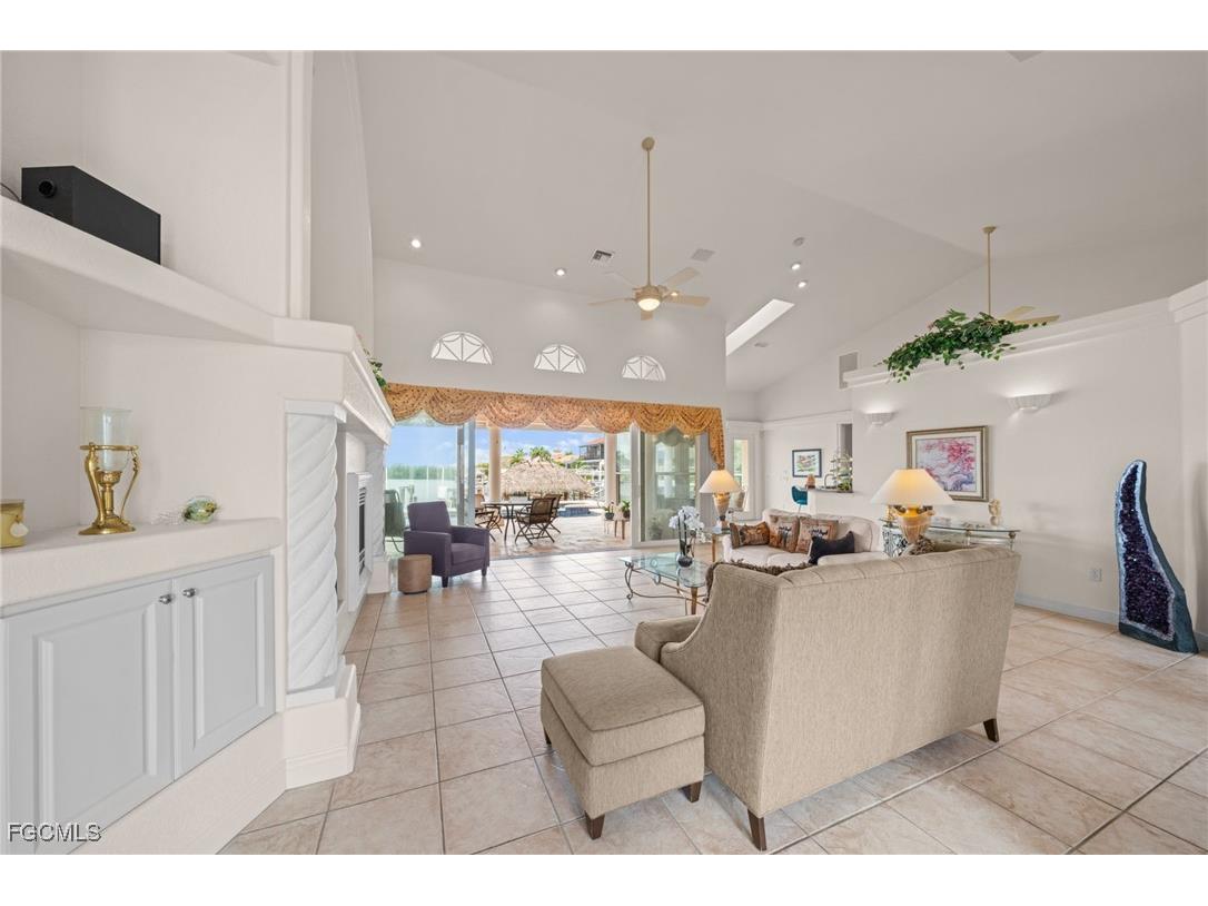 4310 Sands Boulevard Cape Coral FL 33914 2025010813 image8