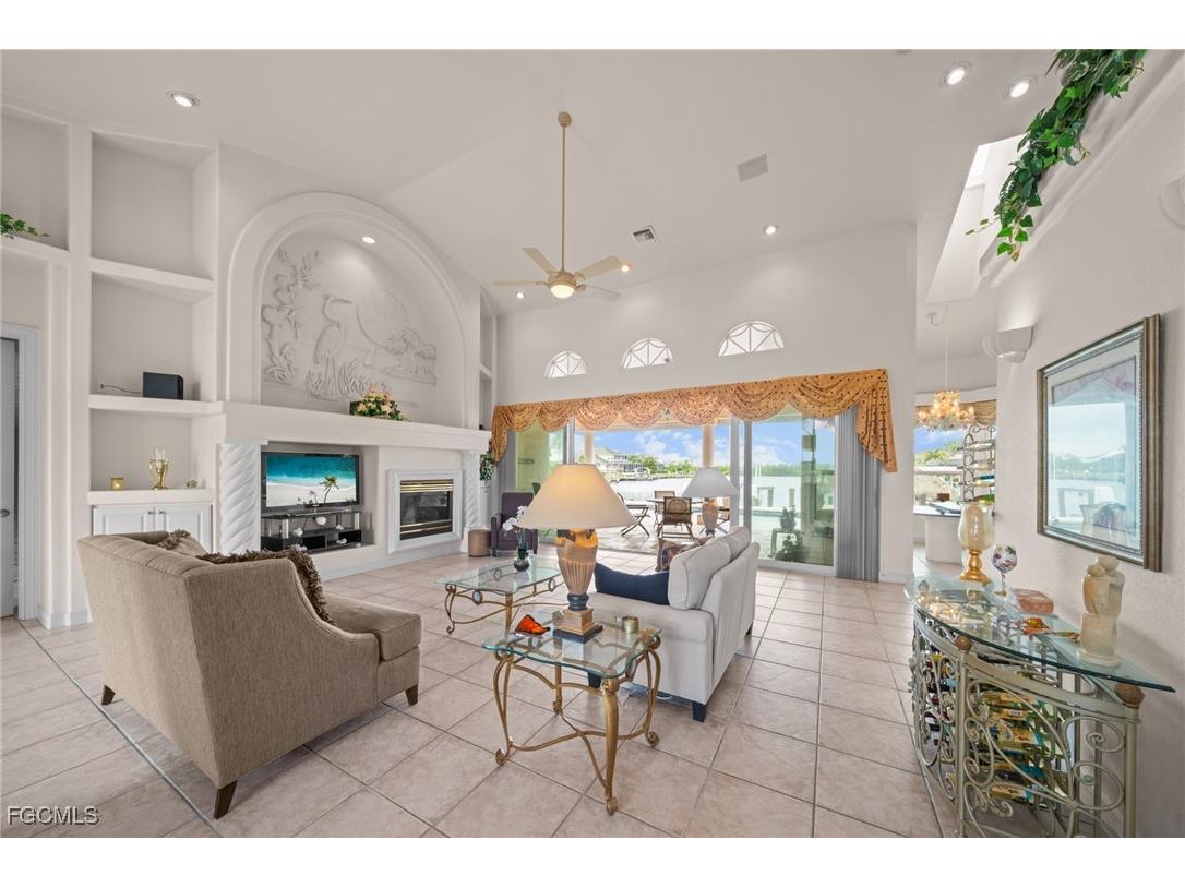 4310 Sands Boulevard Cape Coral FL 33914 2025010813 image9