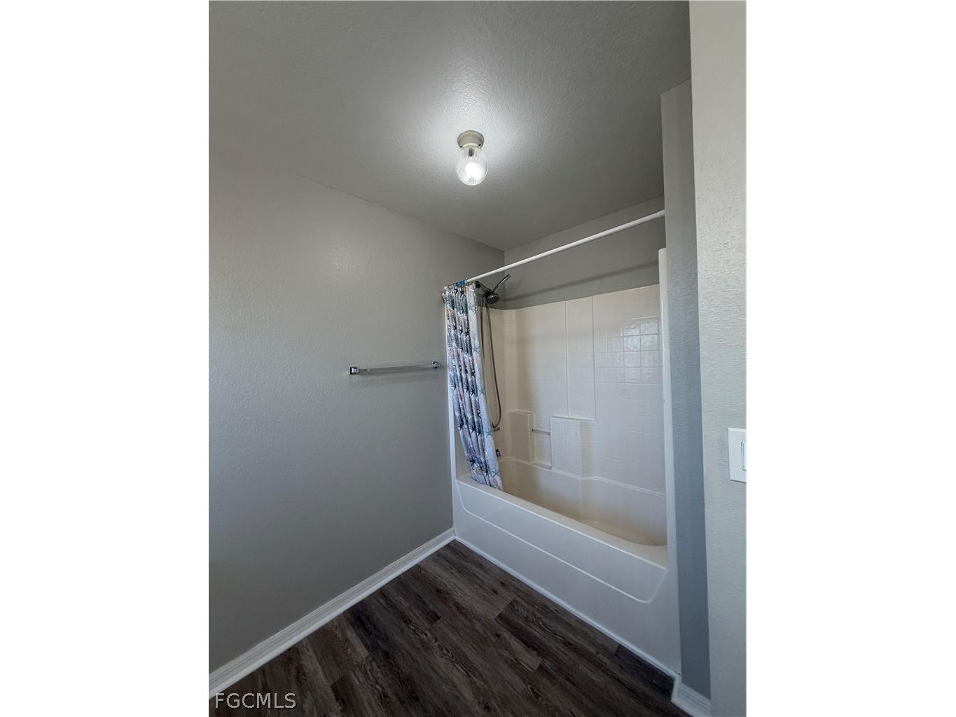 4311 NE 23rd Place Cape Coral FL 33909 2026009978 image16