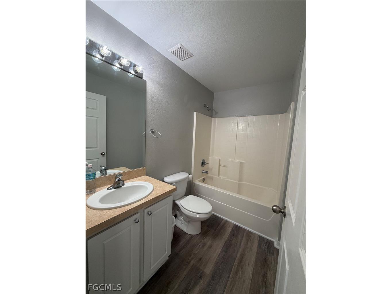4311 NE 23rd Place Cape Coral FL 33909 2026009978 image18