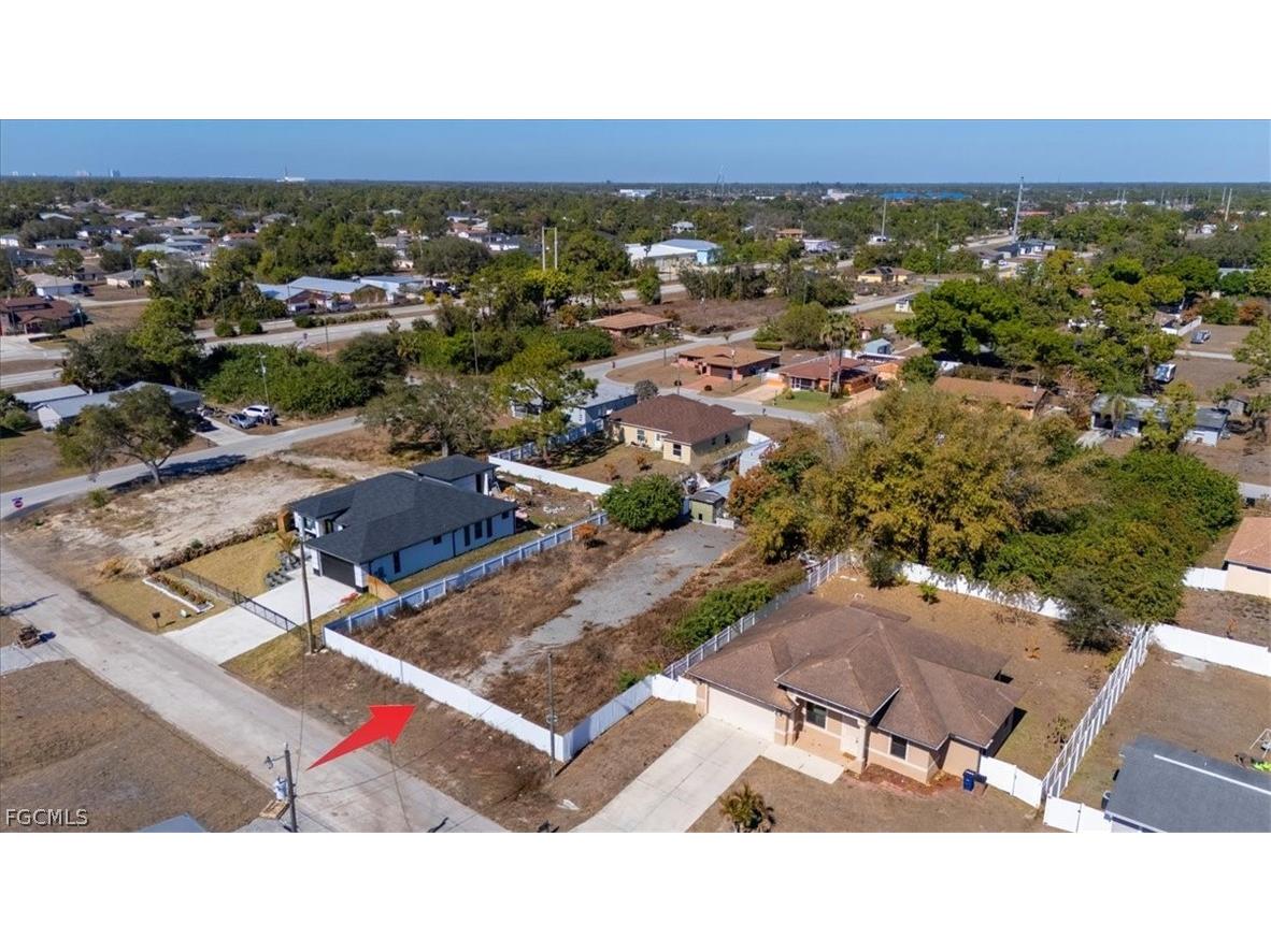 4312 4th Street SW Lehigh Acres FL 33976 2026003353 image8