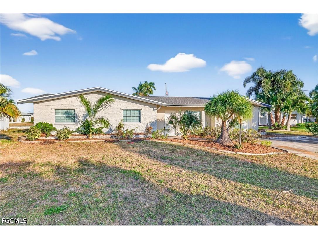 4312 S Atlantic Circle North Fort Myers FL 33903 2026026956 image3