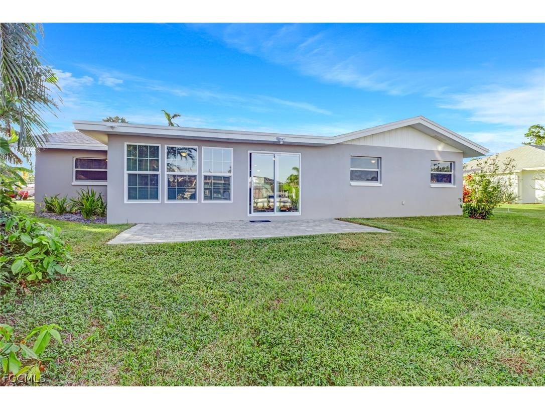 4312 S Bay Circle North Fort Myers FL 33903 2026010289 image16
