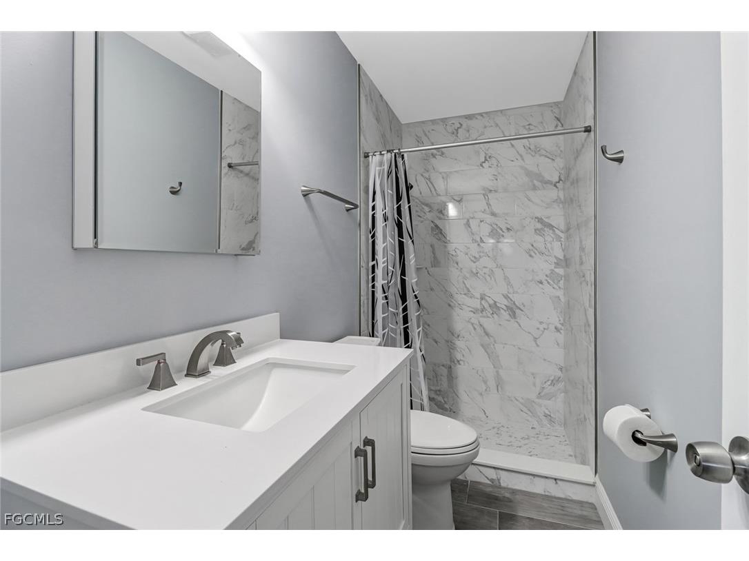 4312 S Bay Circle North Fort Myers FL 33903 2026010289 image9