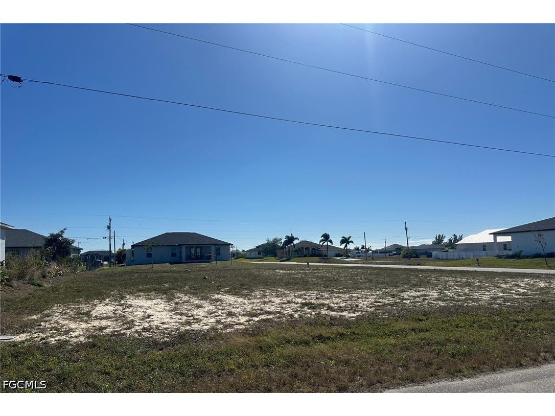 4314 NW 32nd Lane Cape Coral FL 33993 2026015844 image1