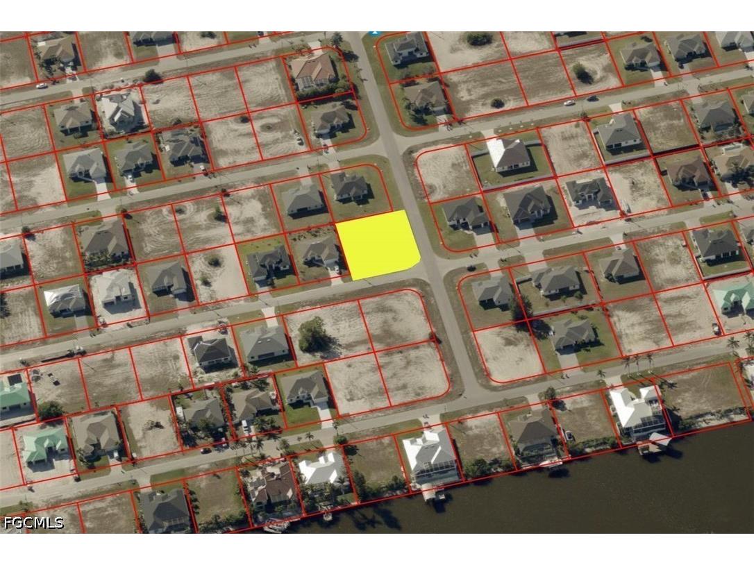 4314 NW 32nd Lane Cape Coral FL 33993 2026015844 image3