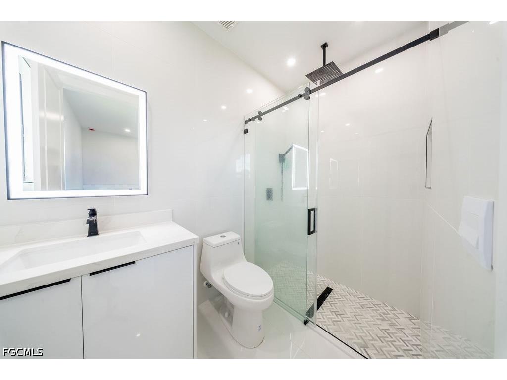 4315 6th Street SW Lehigh Acres FL 33976 2026024680 image10