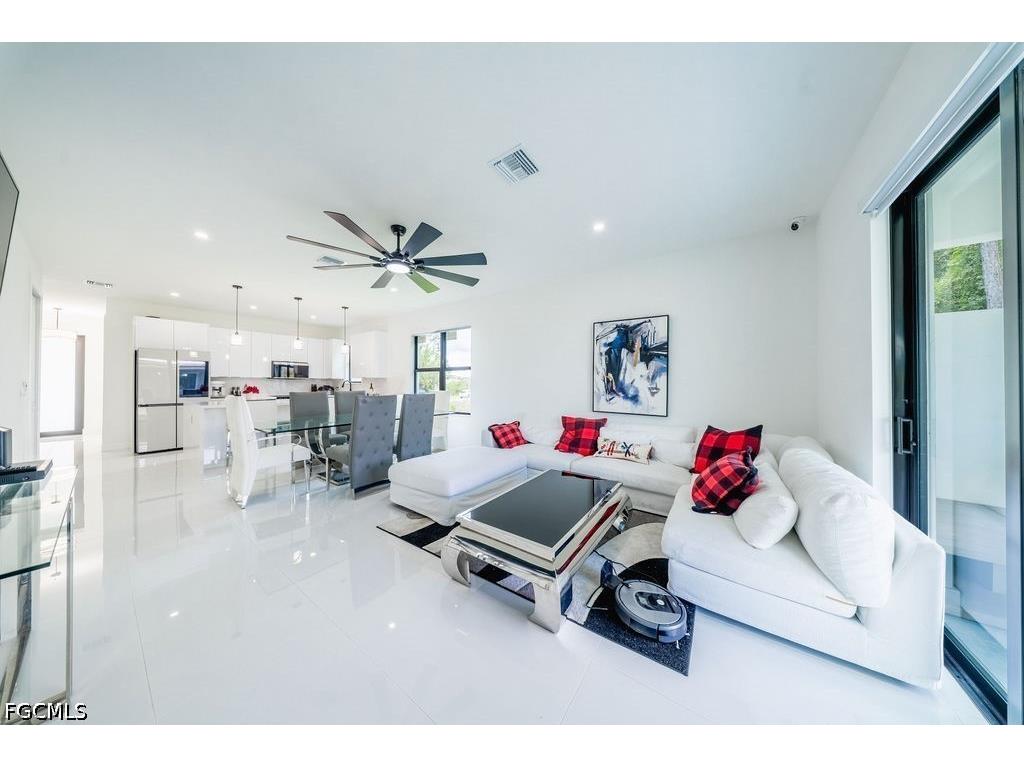 4315 6th Street SW Lehigh Acres FL 33976 2026024680 image5