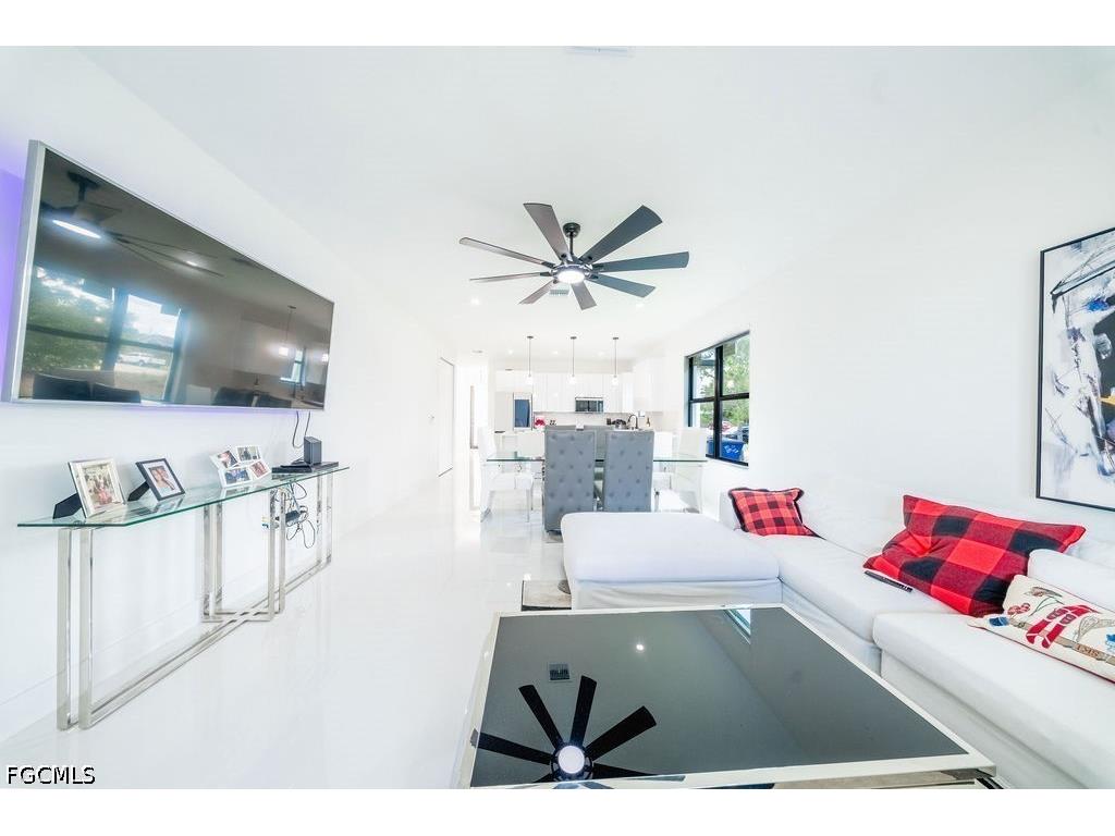 4315 6th Street SW Lehigh Acres FL 33976 2026024680 image6