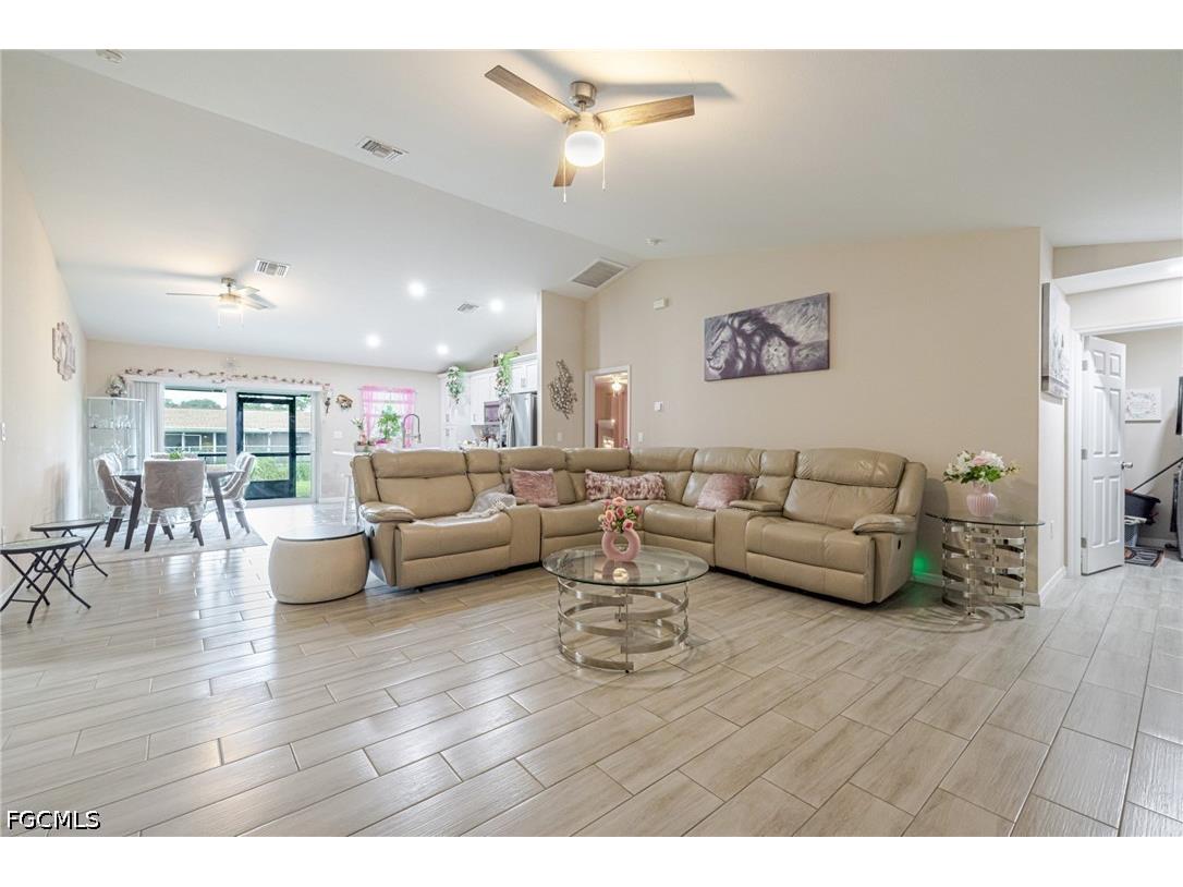 4315 7th Street W Lehigh Acres FL 33971 2026020437 image6