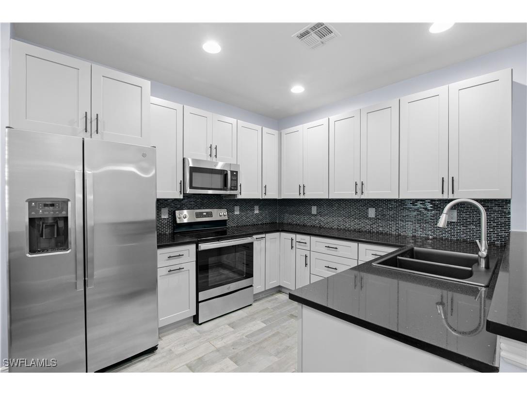 4316 Avian Avenue Fort Myers FL 33916 225080271 image3