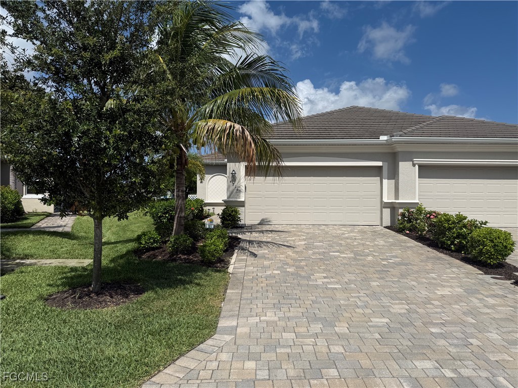 4316 Lemongrass Drive Fort Myers FL 33916 2025015527 image1