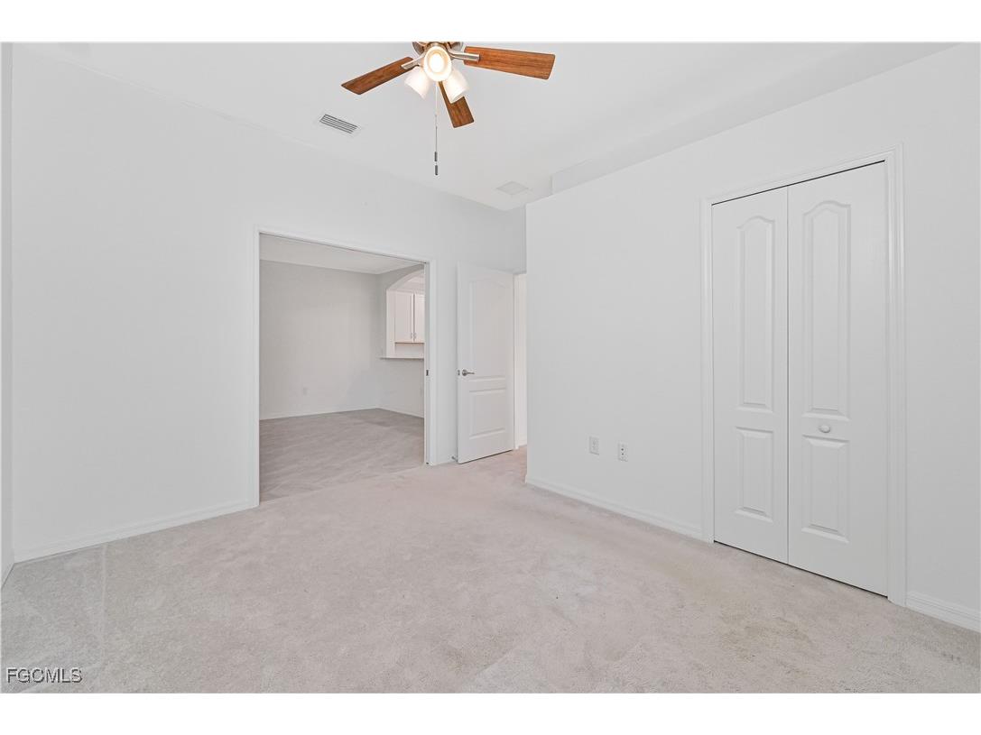 4316 Lemongrass Drive Fort Myers FL 33916 2025015527 image15