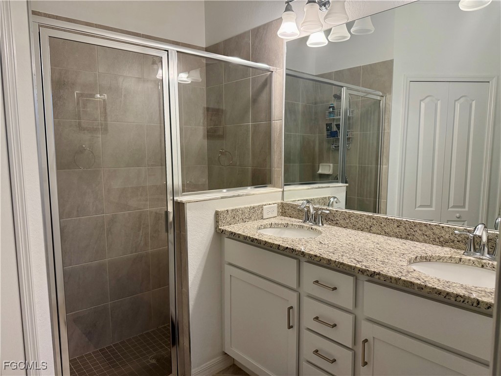 4316 Lemongrass Drive Fort Myers FL 33916 2025015527 image8