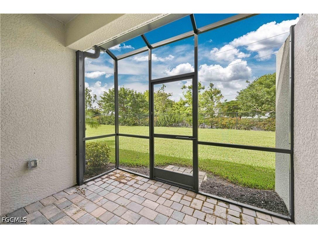 4316 Lemongrass Drive Fort Myers FL 33916 2026018348 image3