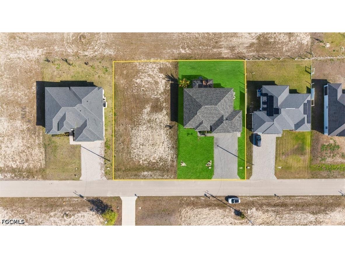4317 NW 34th Lane Cape Coral FL 33993 2026015521 image2
