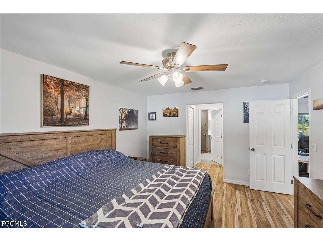 4317 NW 40th Terrace Cape Coral FL 33993 2026019635 image17