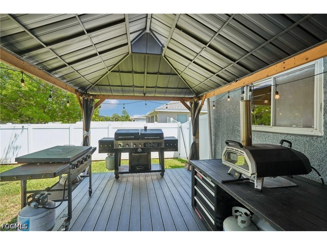 4317 NW 40th Terrace Cape Coral FL 33993 2026019635 image33