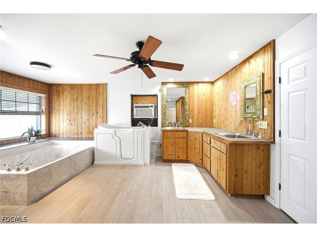 4317 SE 16th Place Cape Coral FL 33904 2026022985 image27