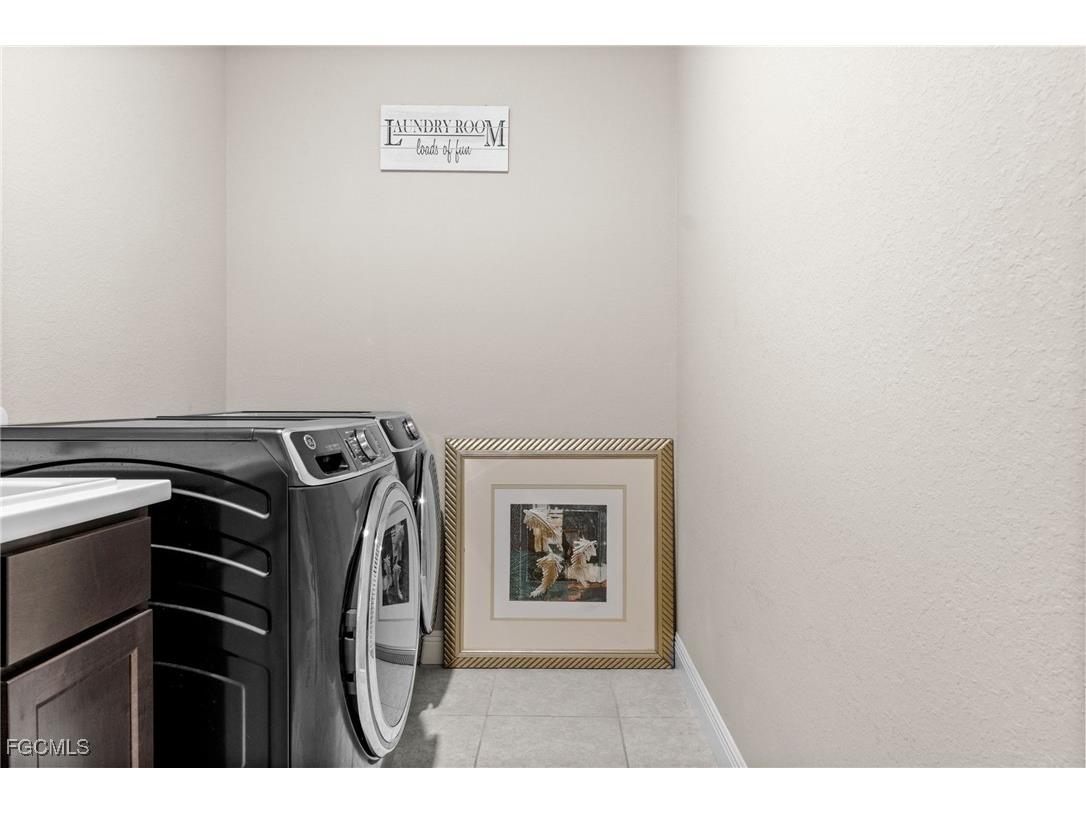 4317 SW 16th Place Cape Coral FL 33914 2025014532 image40