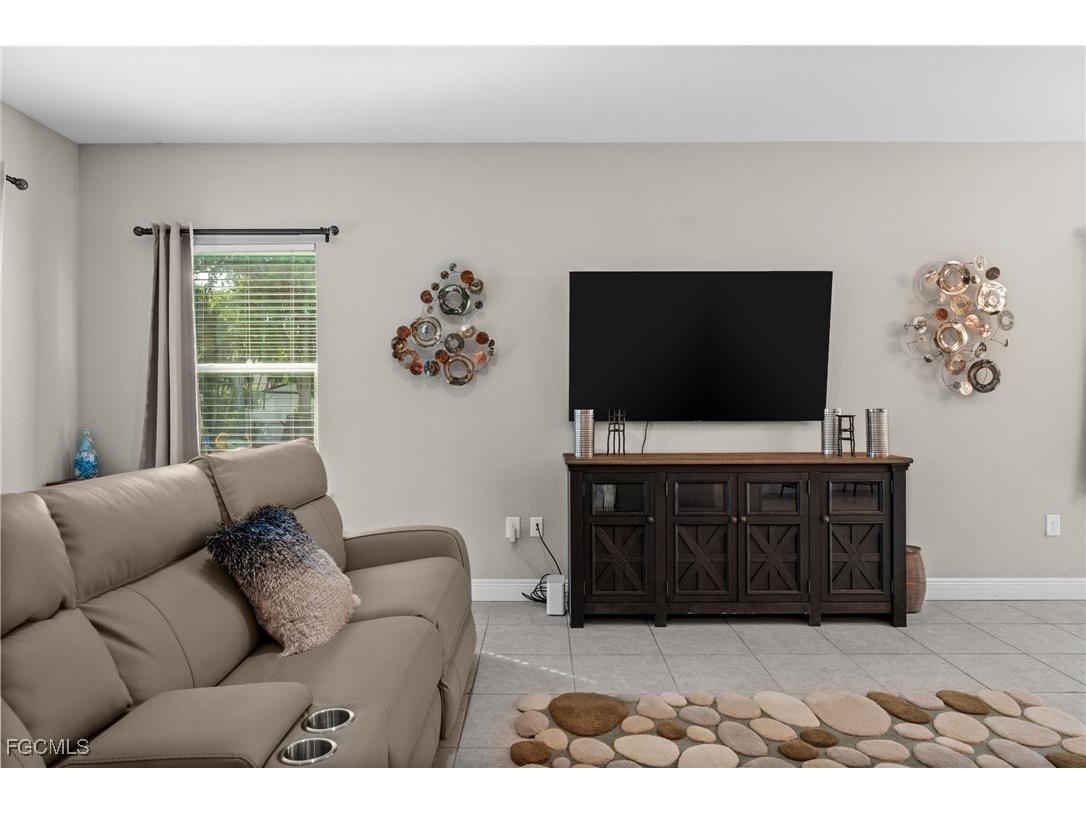 4317 SW 16th Place Cape Coral FL 33914 2025014532 image6