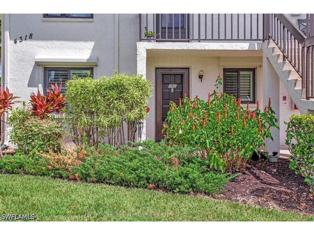 4318 27th Court SW #101 Naples FL 34116 226016460 image2