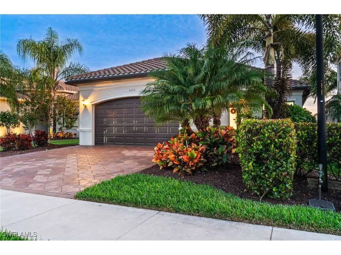 4318 Aurora Street Naples FL 34119 226002416 image8