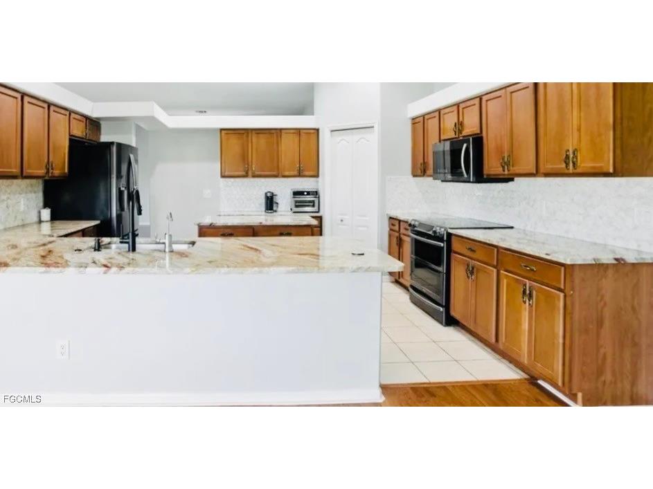 4319 SW 21st Place Cape Coral FL 33914 2025024960 image5