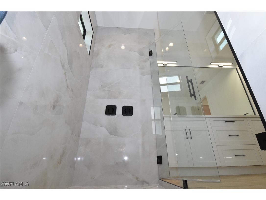 432 16 Street SE Naples FL 34117 225071832 image22