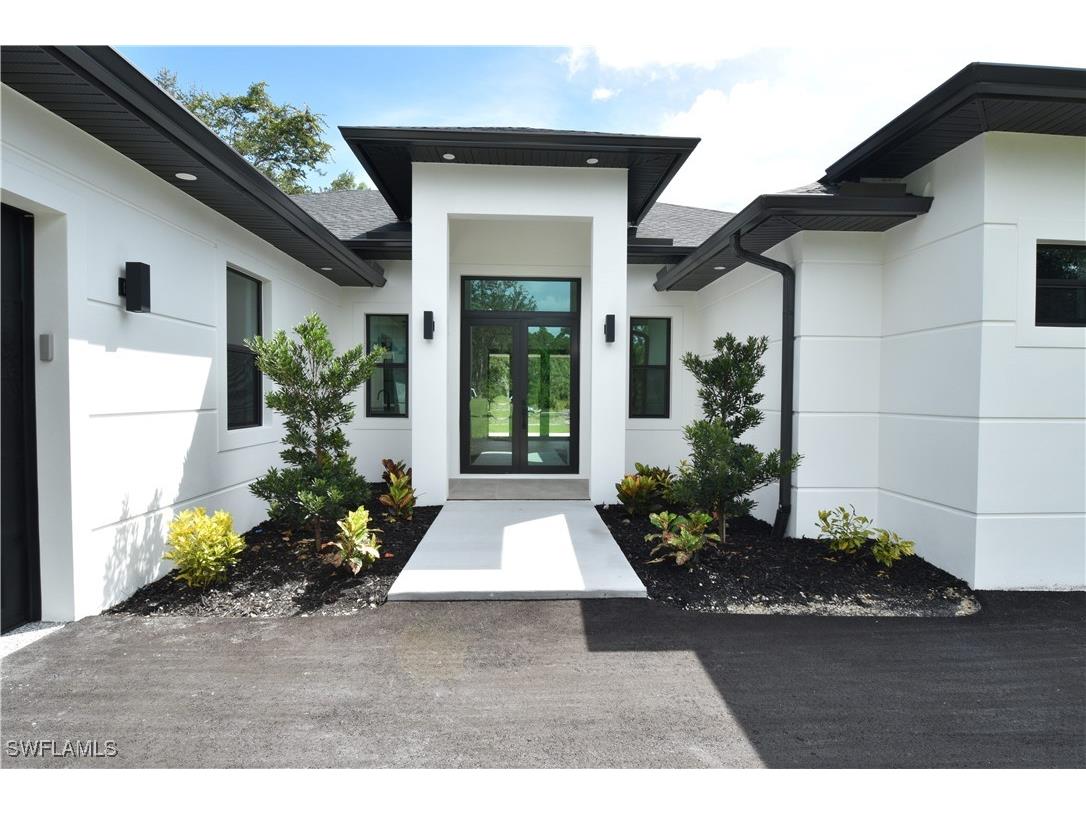 432 16 Street SE Naples FL 34117 225071832 image3