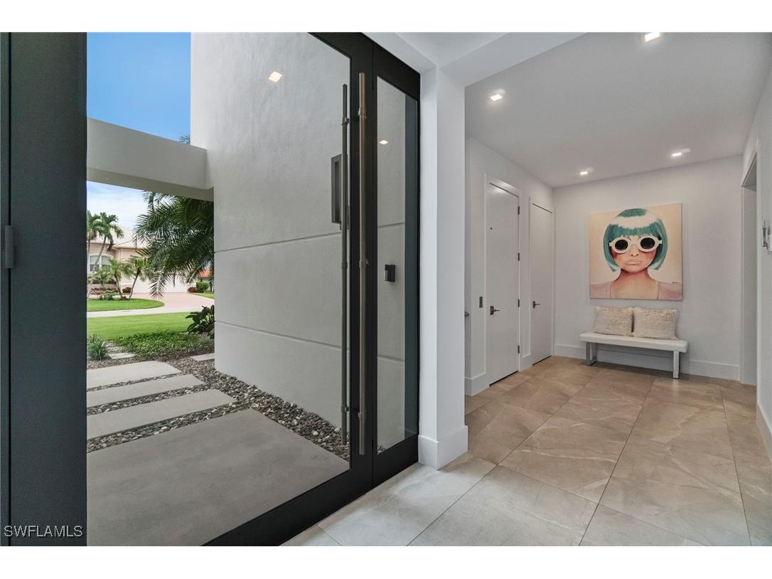432 Bayside Avenue Naples FL 34108 225053847 image5