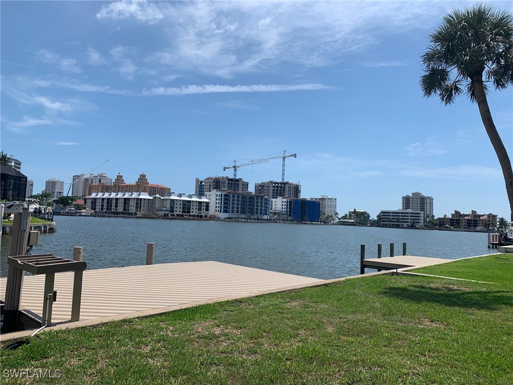 432 Oak Avenue Naples FL 34108 225062700 image1