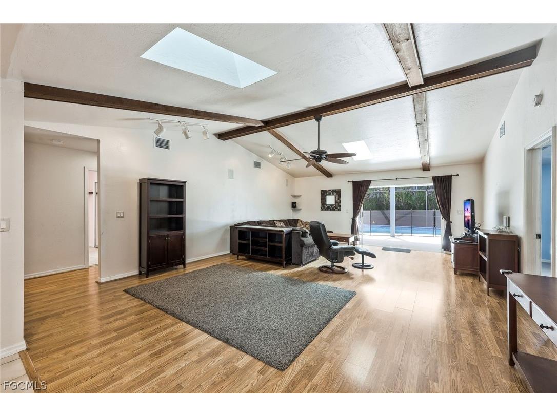 432 SE 17th Street Cape Coral FL 33990 2026009731 image4