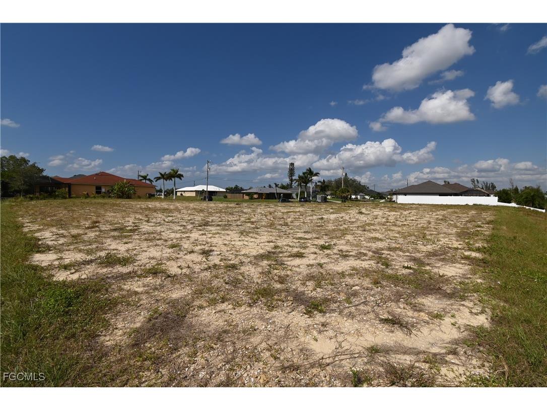 432 SW 22nd Street Cape Coral FL 33991 2025013482 image11