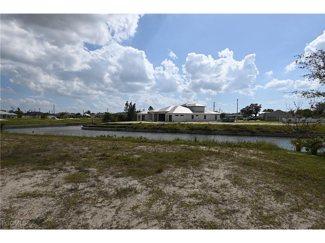 432 SW 22nd Street Cape Coral FL 33991 2025013482 image4