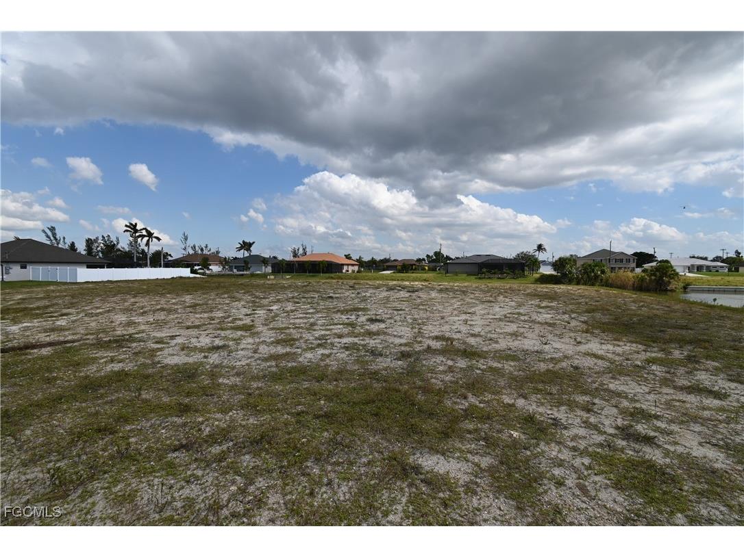 432 SW 22nd Street Cape Coral FL 33991 2025013482 image5