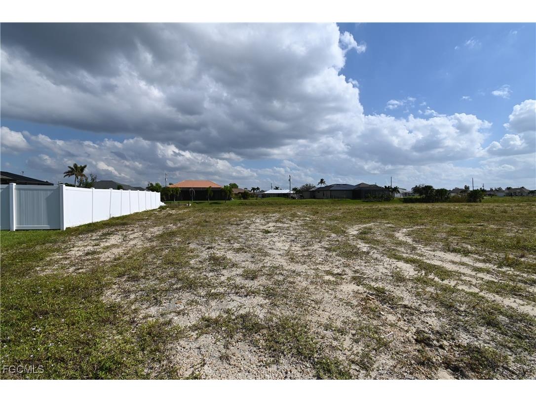 432 SW 22nd Street Cape Coral FL 33991 2025013482 image7