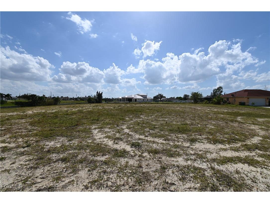 432 SW 22nd Street Cape Coral FL 33991 2025013482 image8
