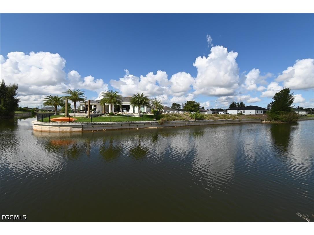 432 SW 22nd Street Cape Coral FL 33991 2026021757 image1