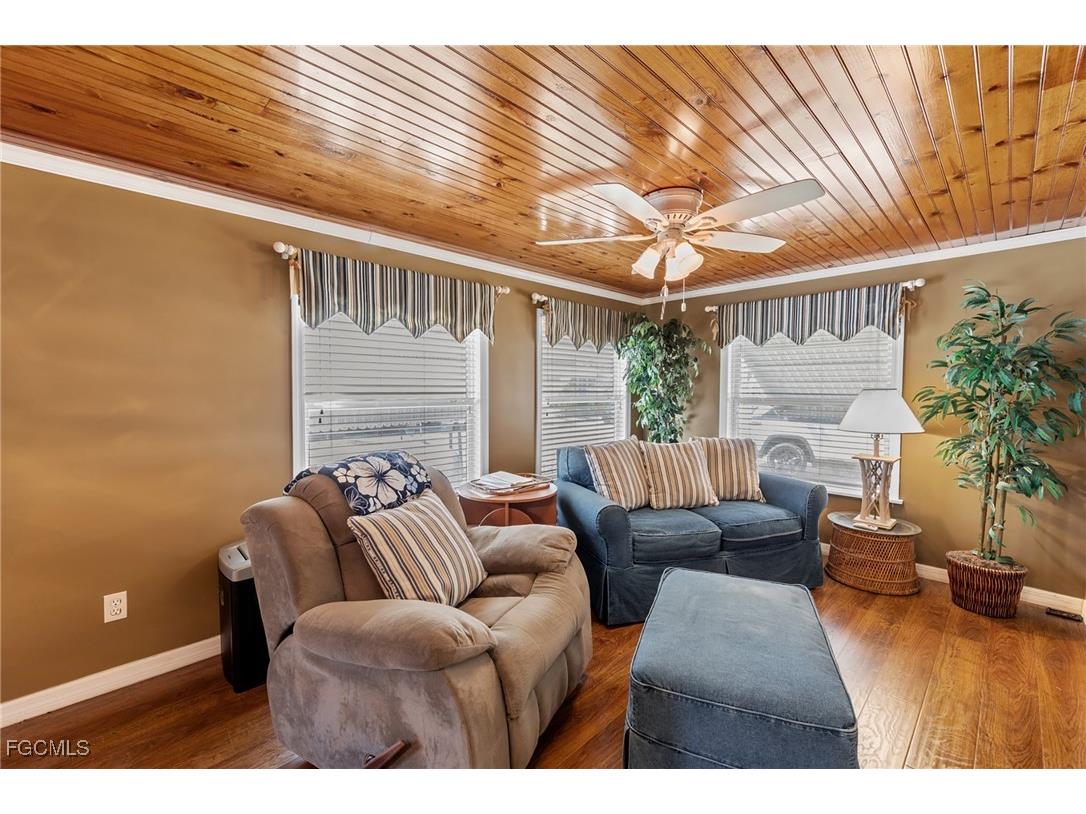 432 Snead Drive North Fort Myers FL 33903 2025022466 image15