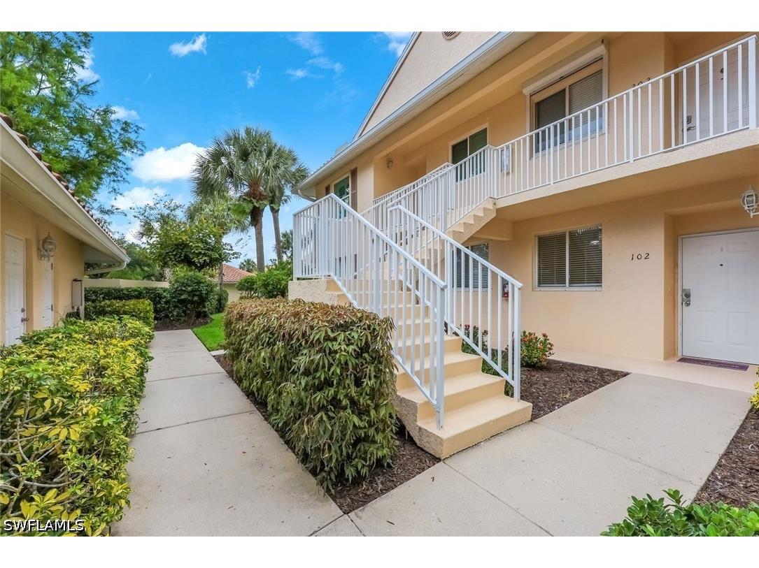 432 Valerie Way #102 Naples FL 34104 226020252 image2