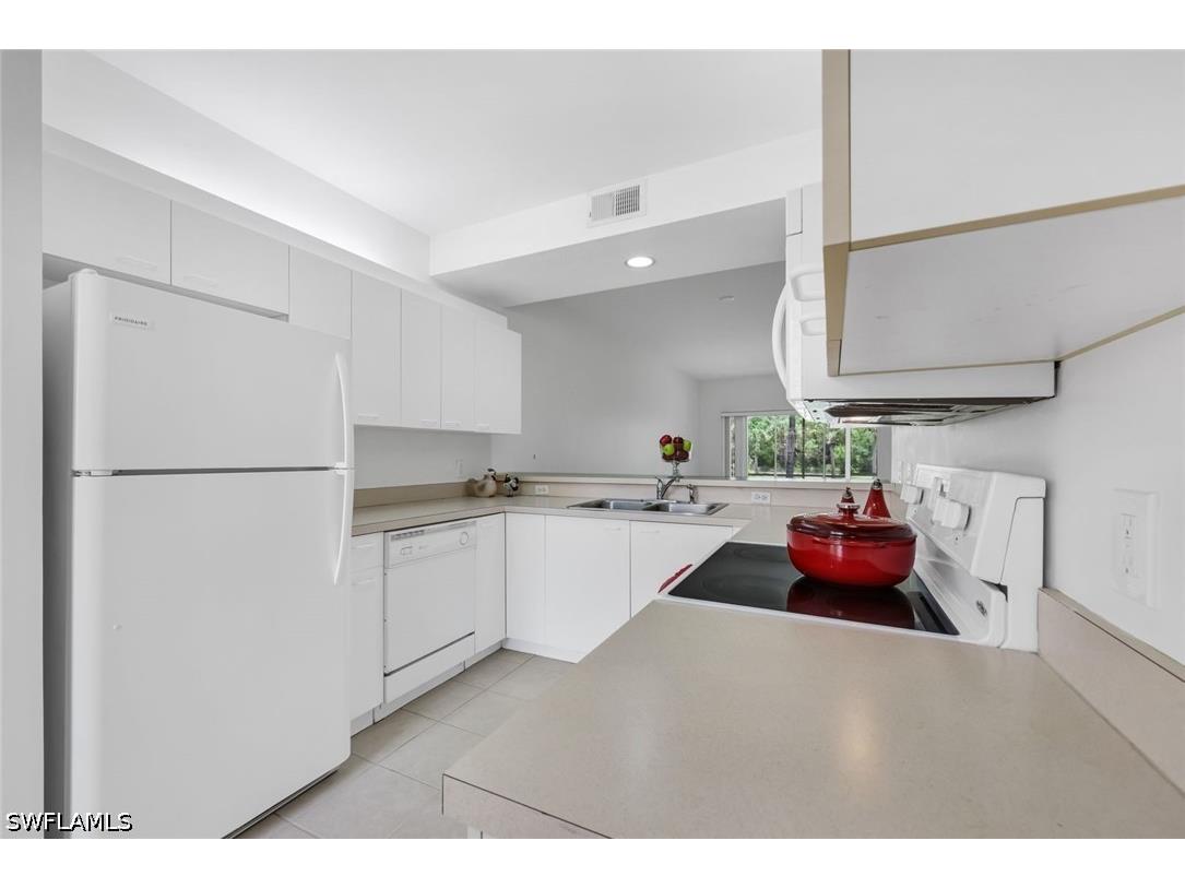 432 Valerie Way #102 Naples FL 34104 226020252 image8