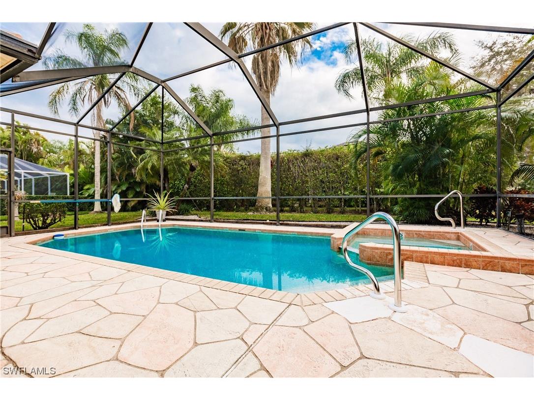 4320 Mistlethrush Lane Naples FL 34119 224006418 image1