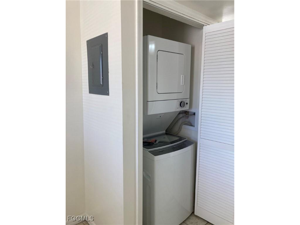 4321 Country Club Boulevard #101 Cape Coral FL 33904 2025011012 image12