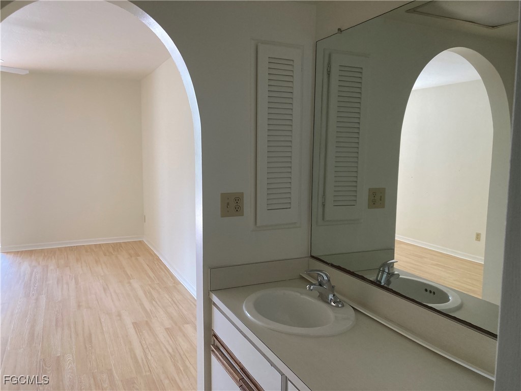 4321 Country Club Boulevard #101 Cape Coral FL 33904 2025011012 image4