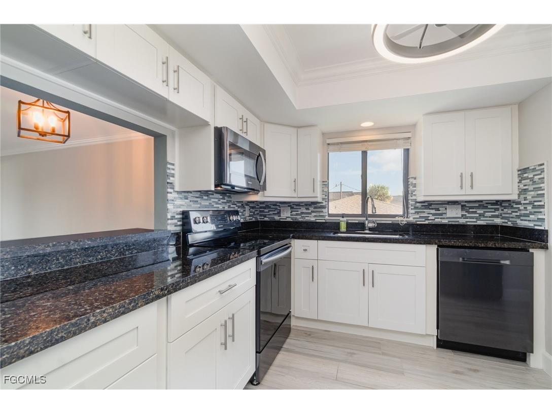 4321 Country Club Boulevard #207 Cape Coral FL 33904 2025022759 image13