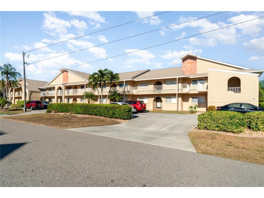 4321 Country Club Boulevard #207 Cape Coral FL 33904 2025022759 image31